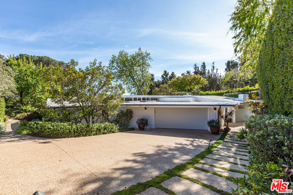 Property Photo: 28020 Sea Lane Drive CA 90265