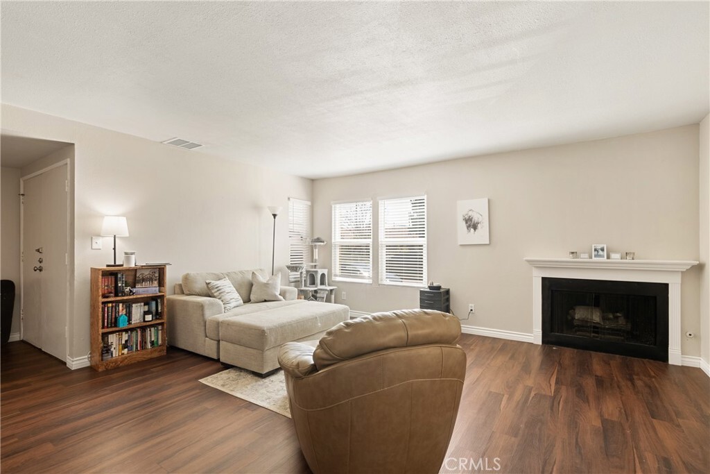 Property Photo: 215 E Navilla Place CA 91723
