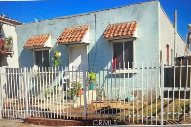 Property Photo:  1636 Pacific Avenue  CA 90813 