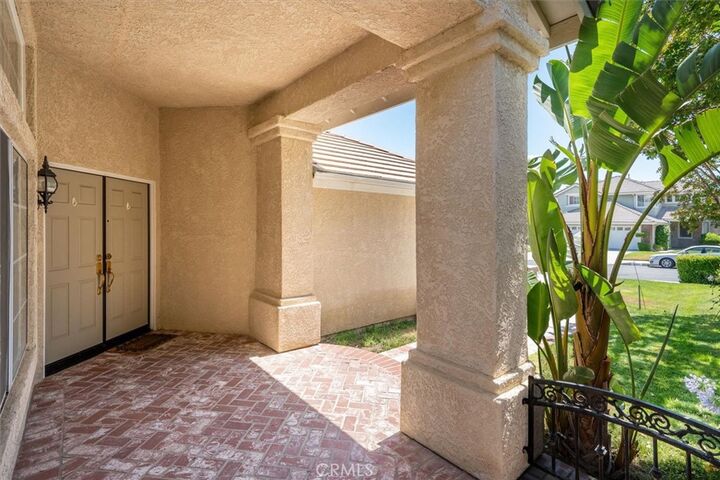 Property Photo: 25623 Frost Lane CA 91381