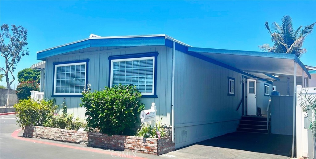 Property Photo:  311 Concord Lane  CA 92660 