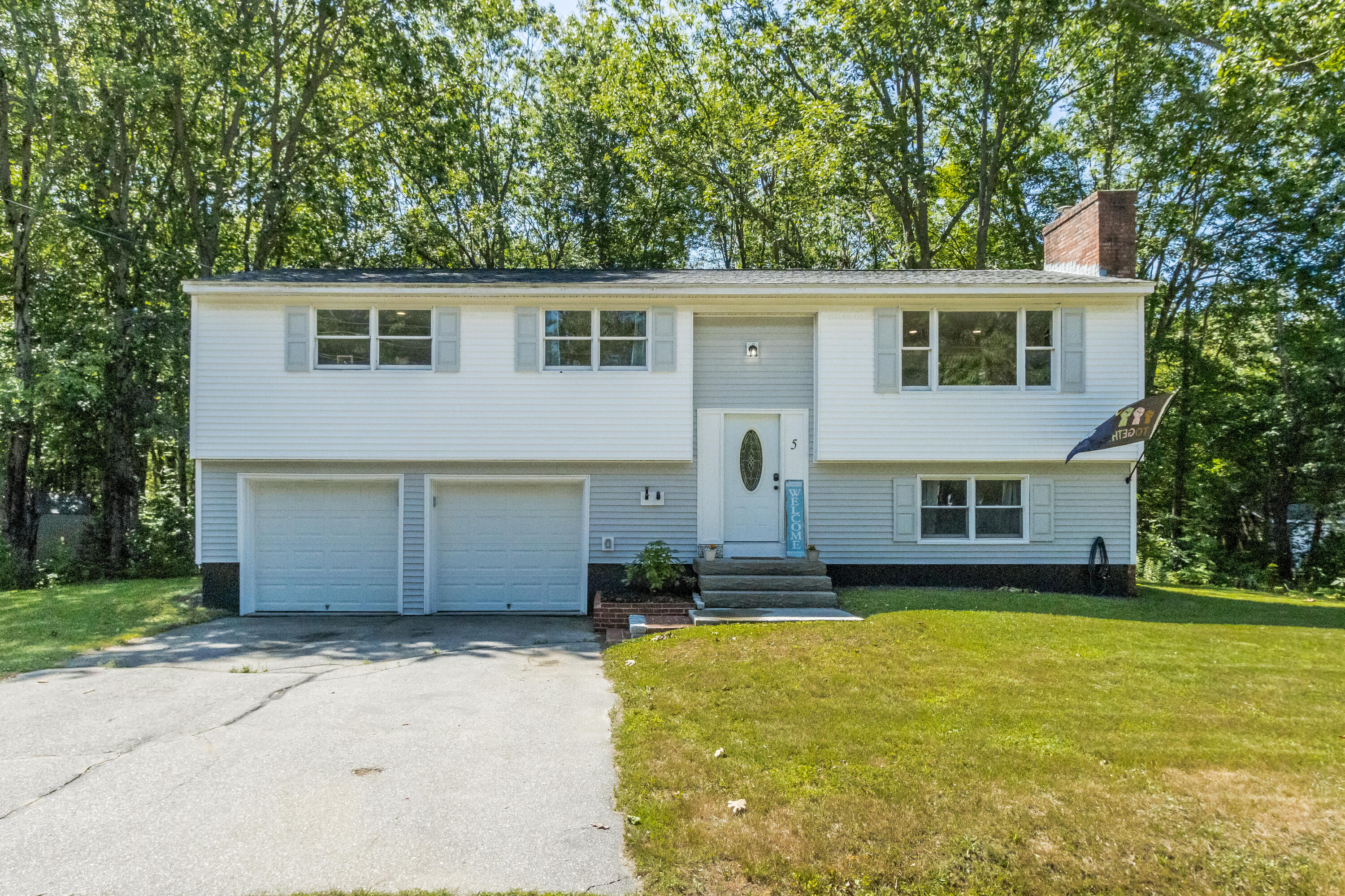 Property Photo: 5 Brunelle Avenue ME 04073