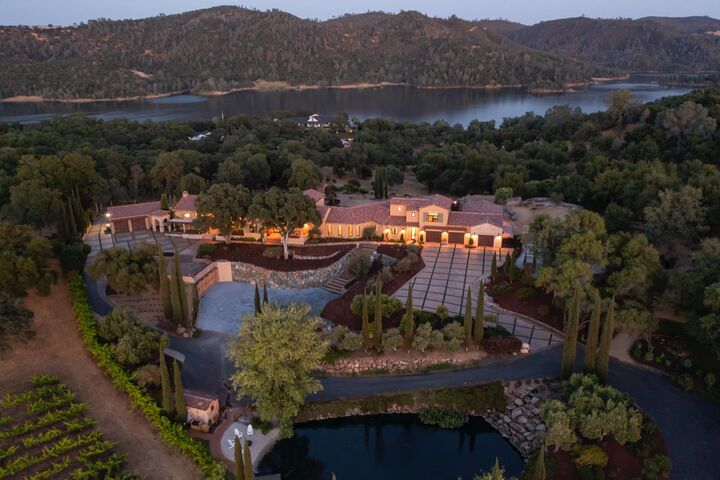 9688 Clos Du Lac  Loomis CA 95650 photo