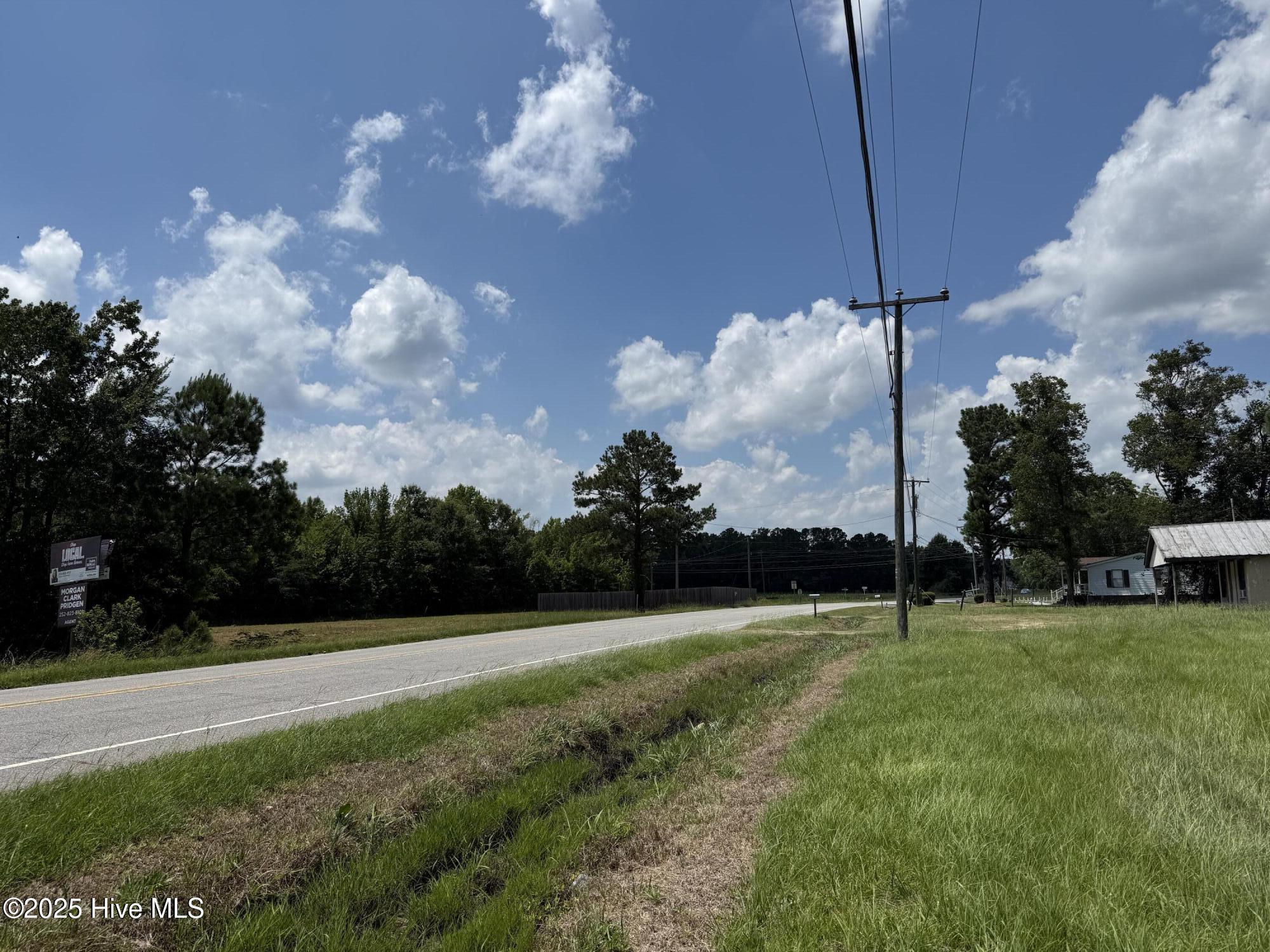 Property Photo: 6 Nc-33 NW NC 27886
