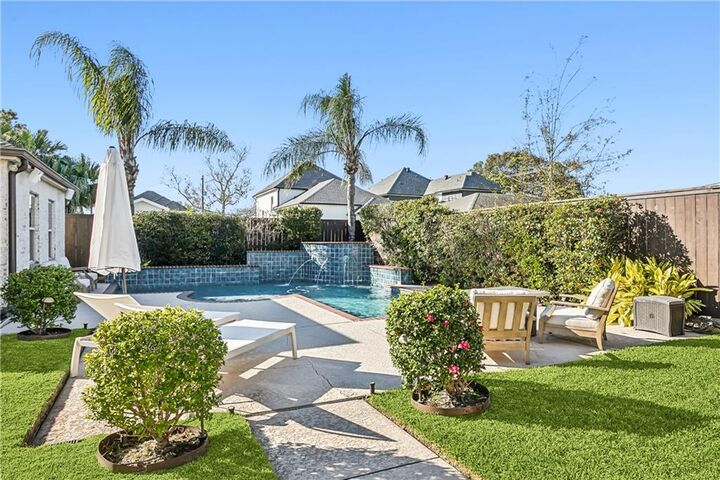 Property Photo:  1456 Cherokee Avenue  LA 70005 