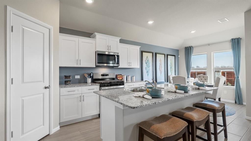 Property Photo: 8428 Beltmill Parkway TX 76131