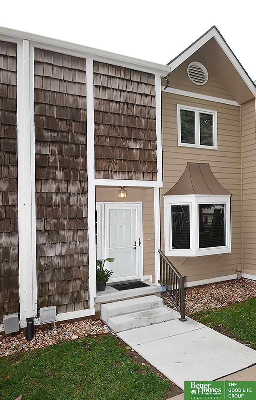Property Photo: 524 S 36 Court NE 68105-9999
