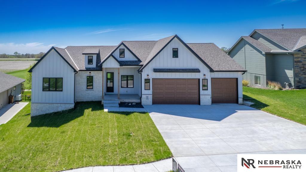 325 S Lakeview Way  Ashland NE 68003 photo