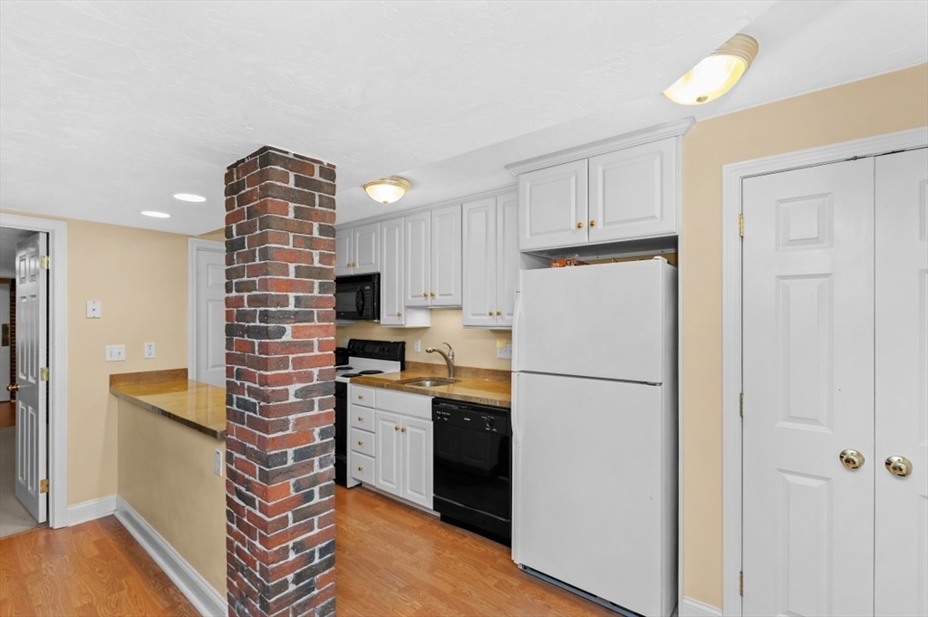 Property Photo: 12 Auburn Street 1 MA 02129