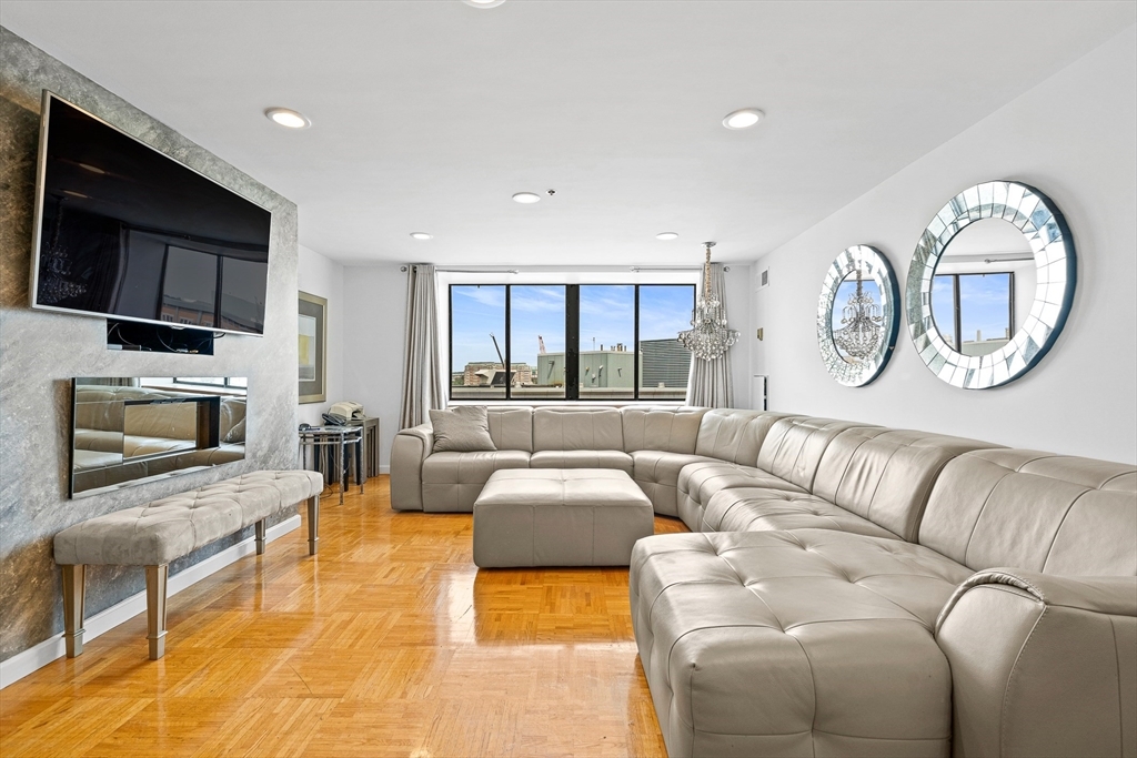 Property Photo:  357 Commercial 604  MA 02109 