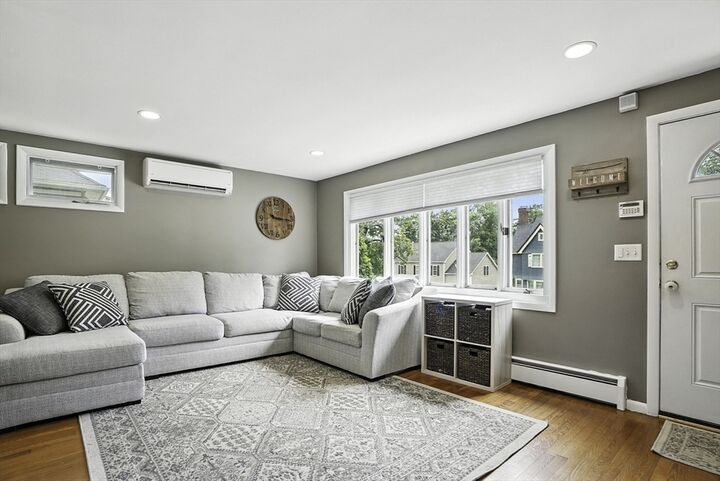 Property Photo: 28 Kenwood Ave MA 01605