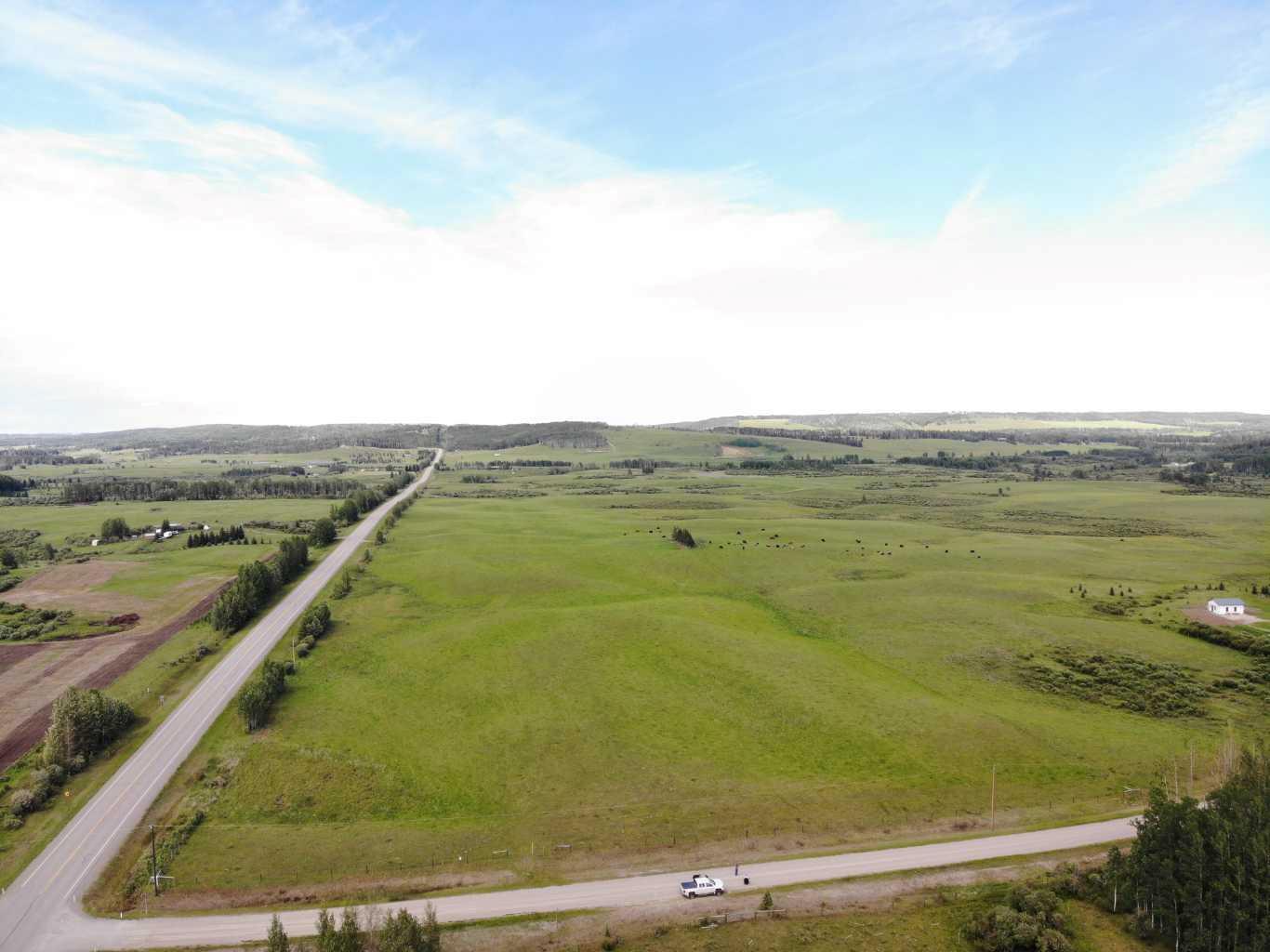 Hwy 584  Rural Mountain View County AB T0M 1X0 photo