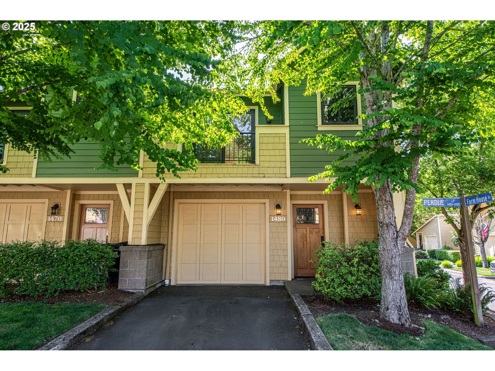 Property Photo:  1480 Perdue Loop  OR 97401 