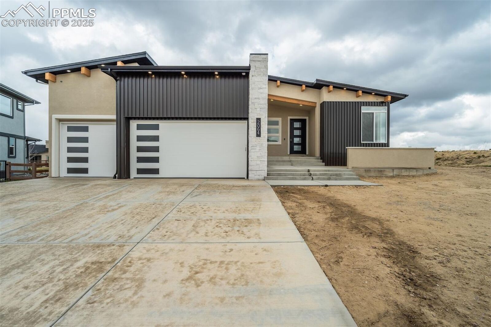 Property Photo:  2064 Walnut Creek Court  CO 80921 