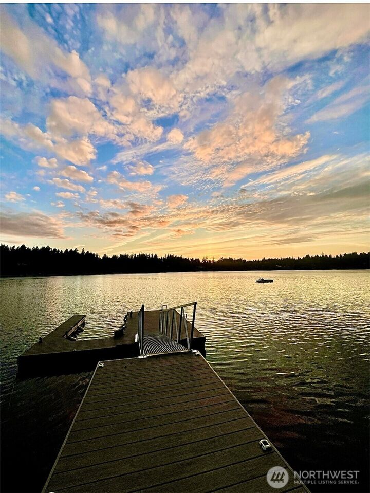 Property Photo:  6638  Hilltop Lane  WA 98499 