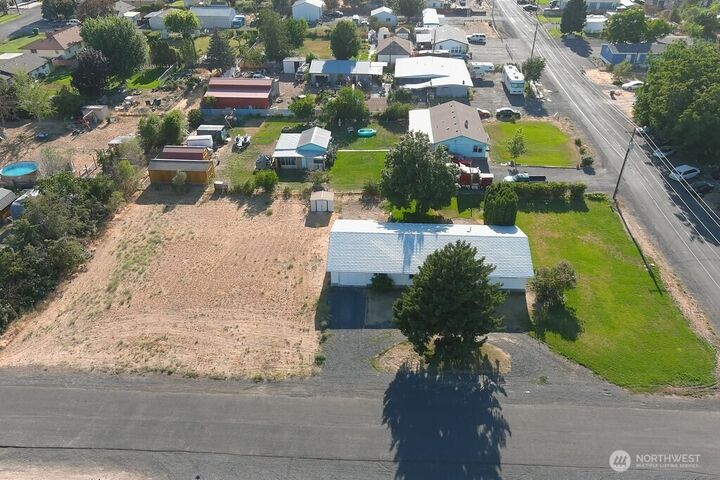 Property Photo:  4126 NE Fairview Place  WA 98837 