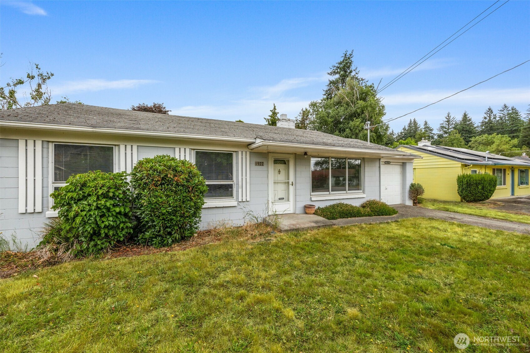 Property Photo: 1922 NE 135th Street WA 98125