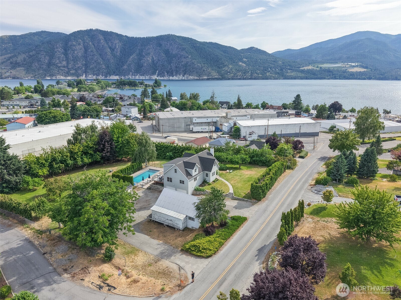 Property Photo:  168  Green Avenue  WA 98831 