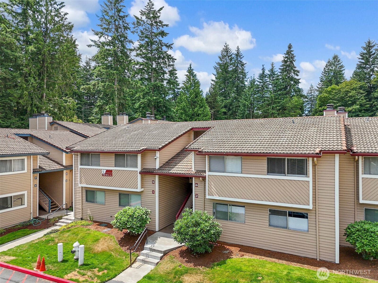 Property Photo:  17528  150th Court SE L5  WA 98058 