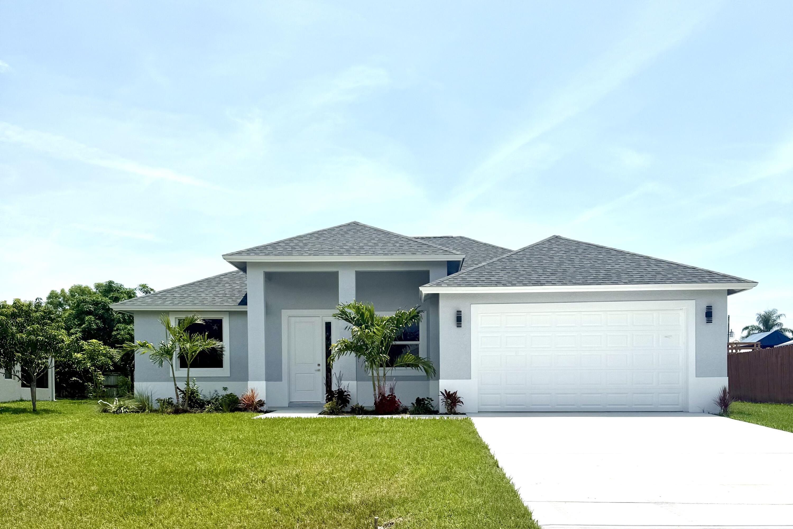 Property Photo: 5941 NW Center Street FL 34986