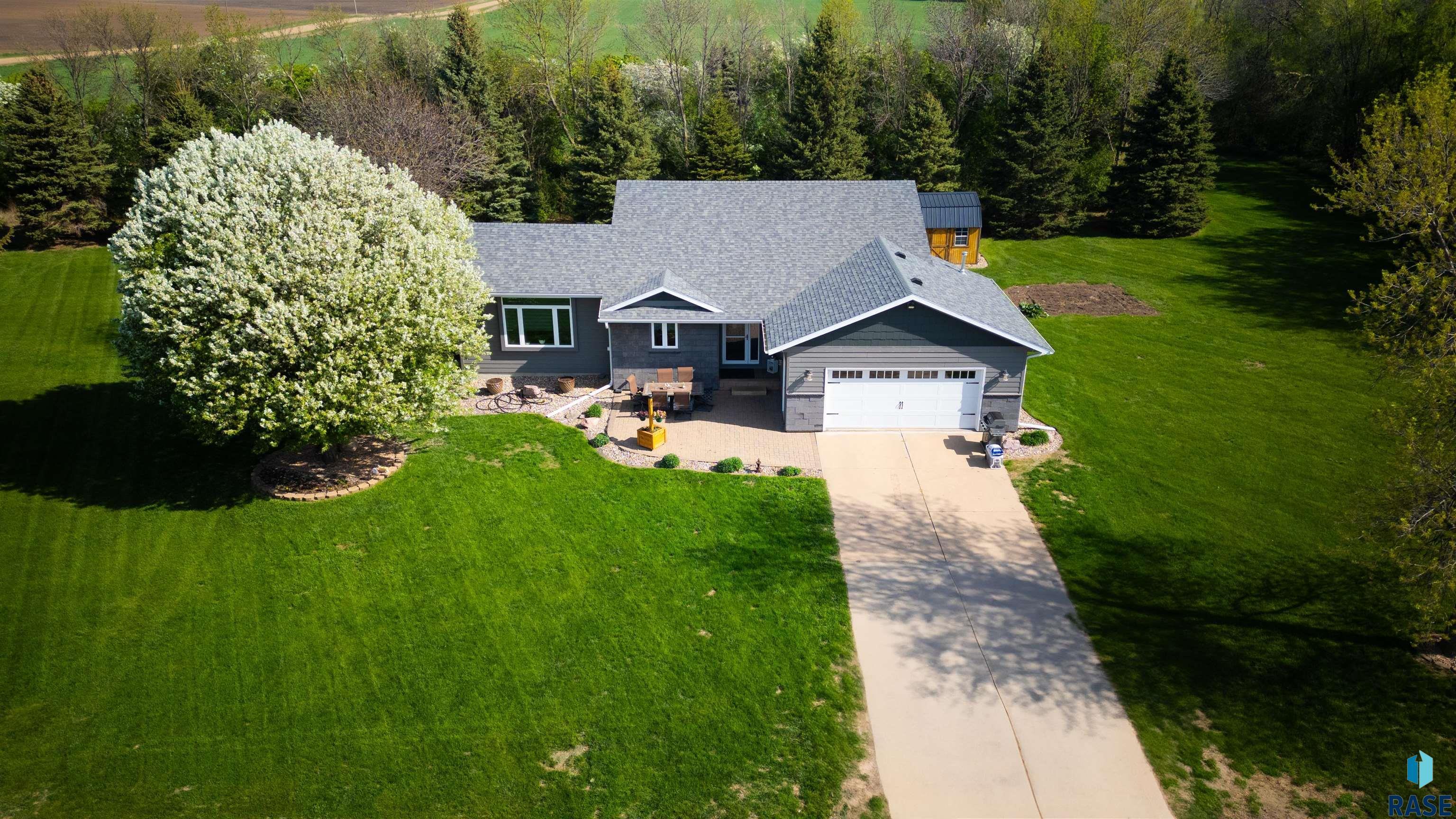 Property Photo: 25746 476th Ave SD 57104