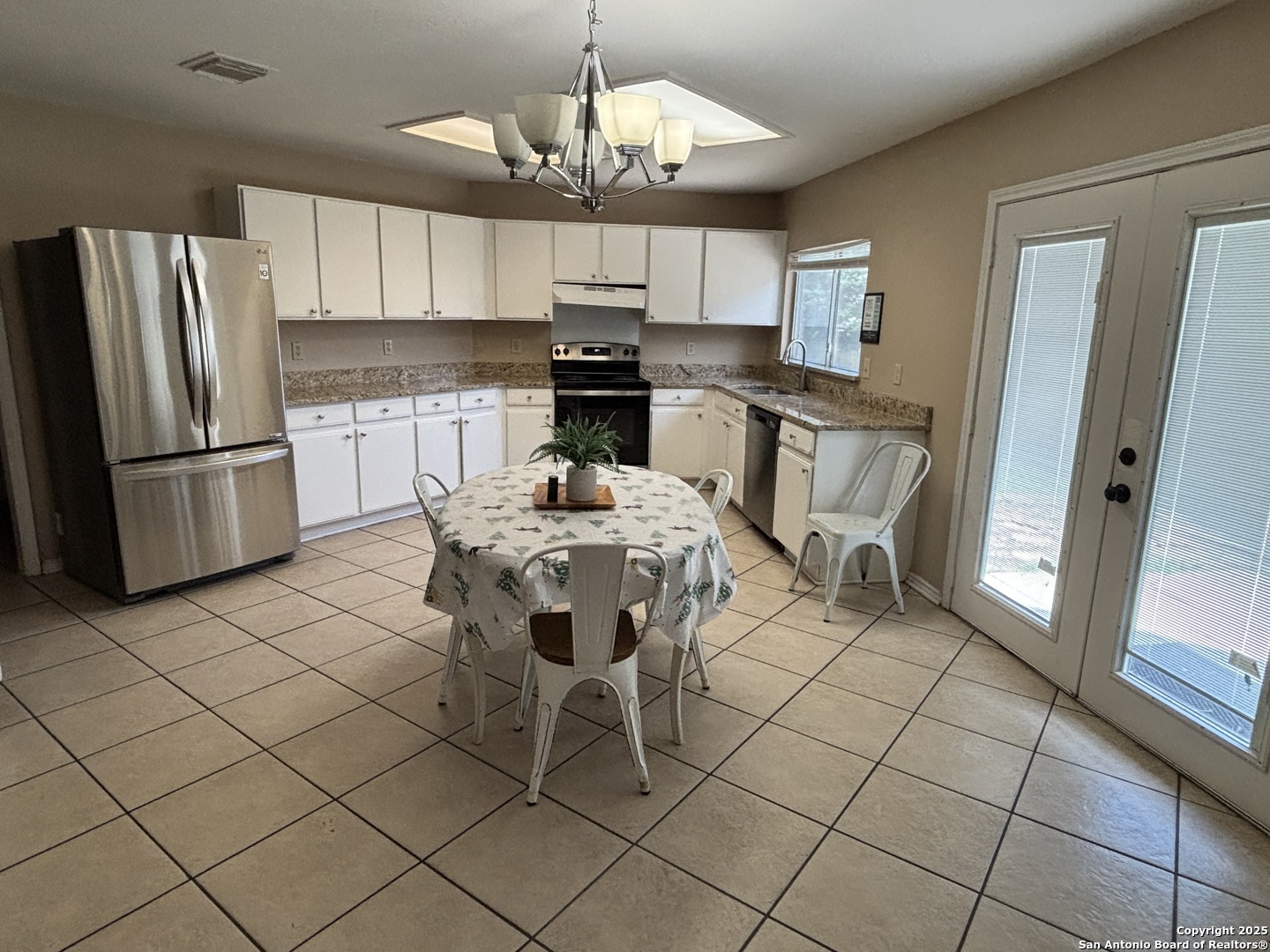Property Photo: 5850 Spring Pebble TX 78247