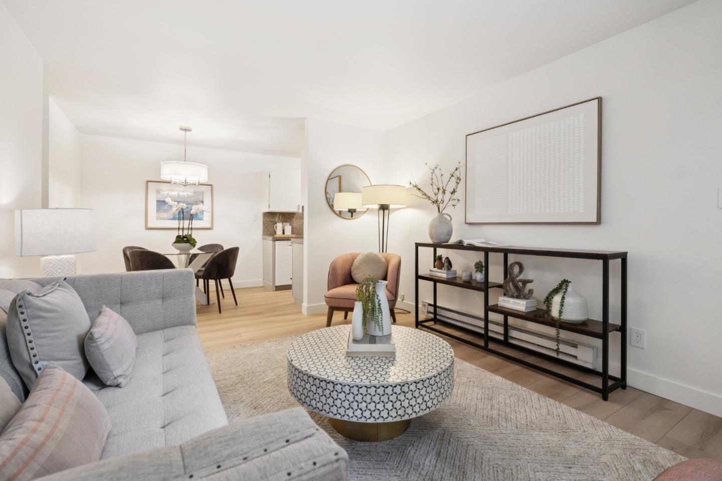 Property Photo:  415 Piccadilly Place 3  CA 94066 
