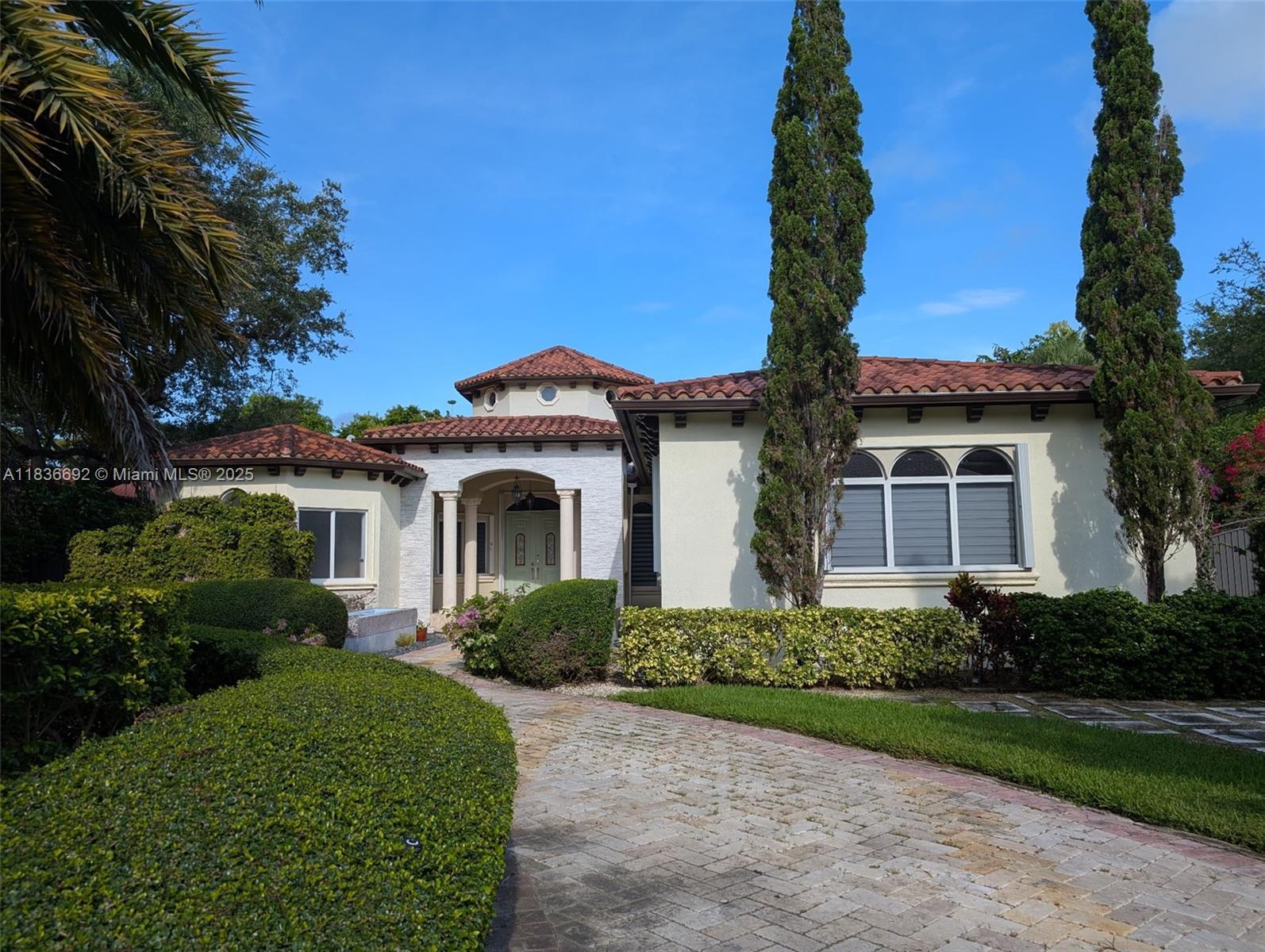 Property Photo: 13400 SW 83rd Ave FL 33156