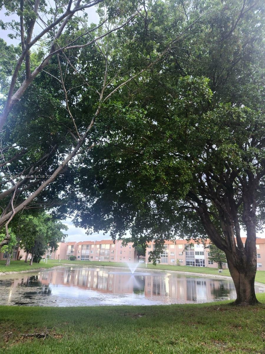 Property Photo: 9800 Sunrise Lakes Blvd 309 FL 33322