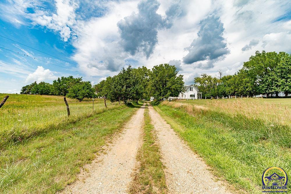 Property Photo: 9986 238th Rd KS 66436