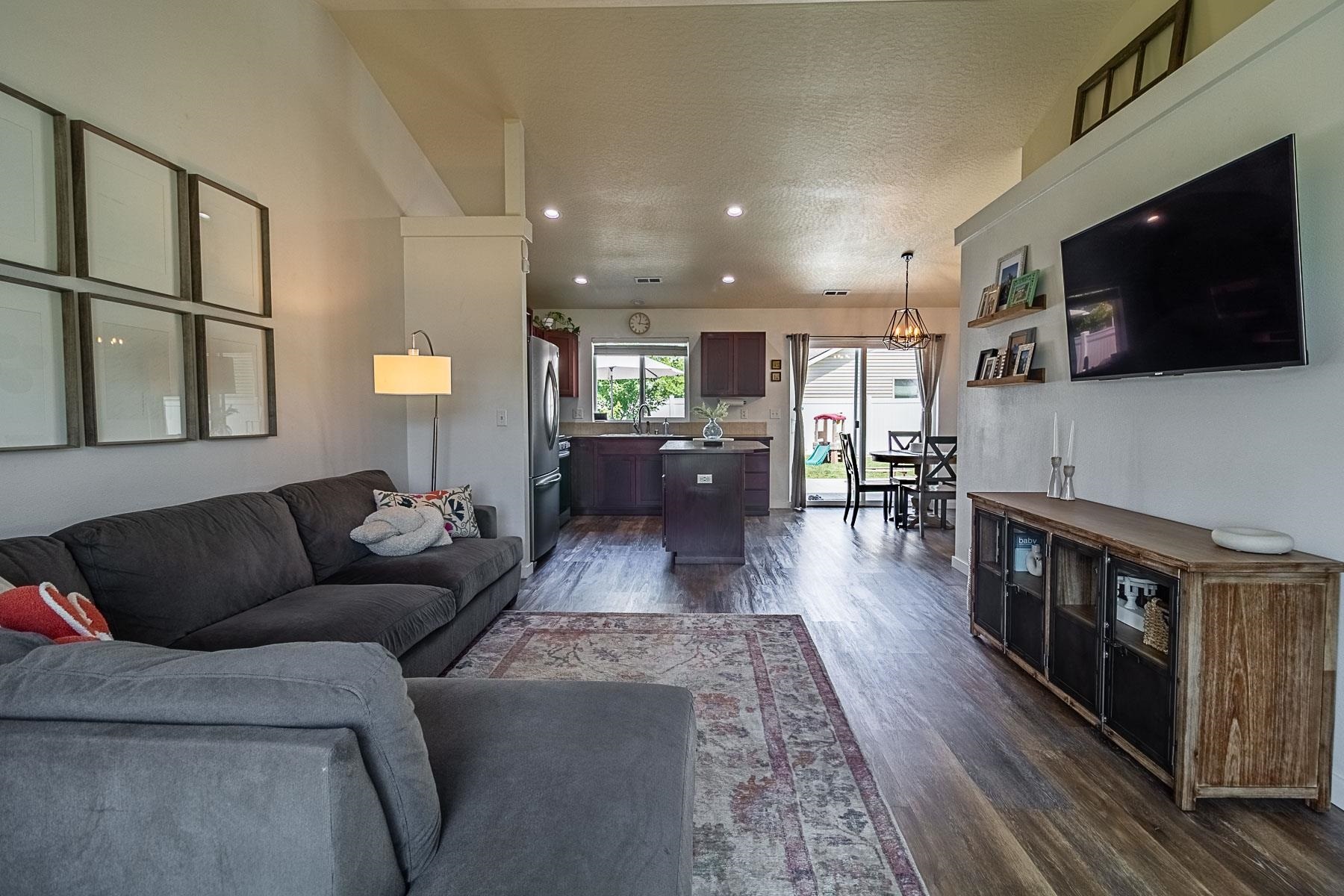 Property Photo: 12818 W 6th Ave WA 99001