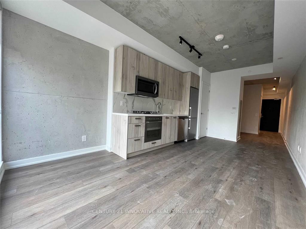 Property Photo: 458 Richmond Street W 905 ON M5V 1Y1