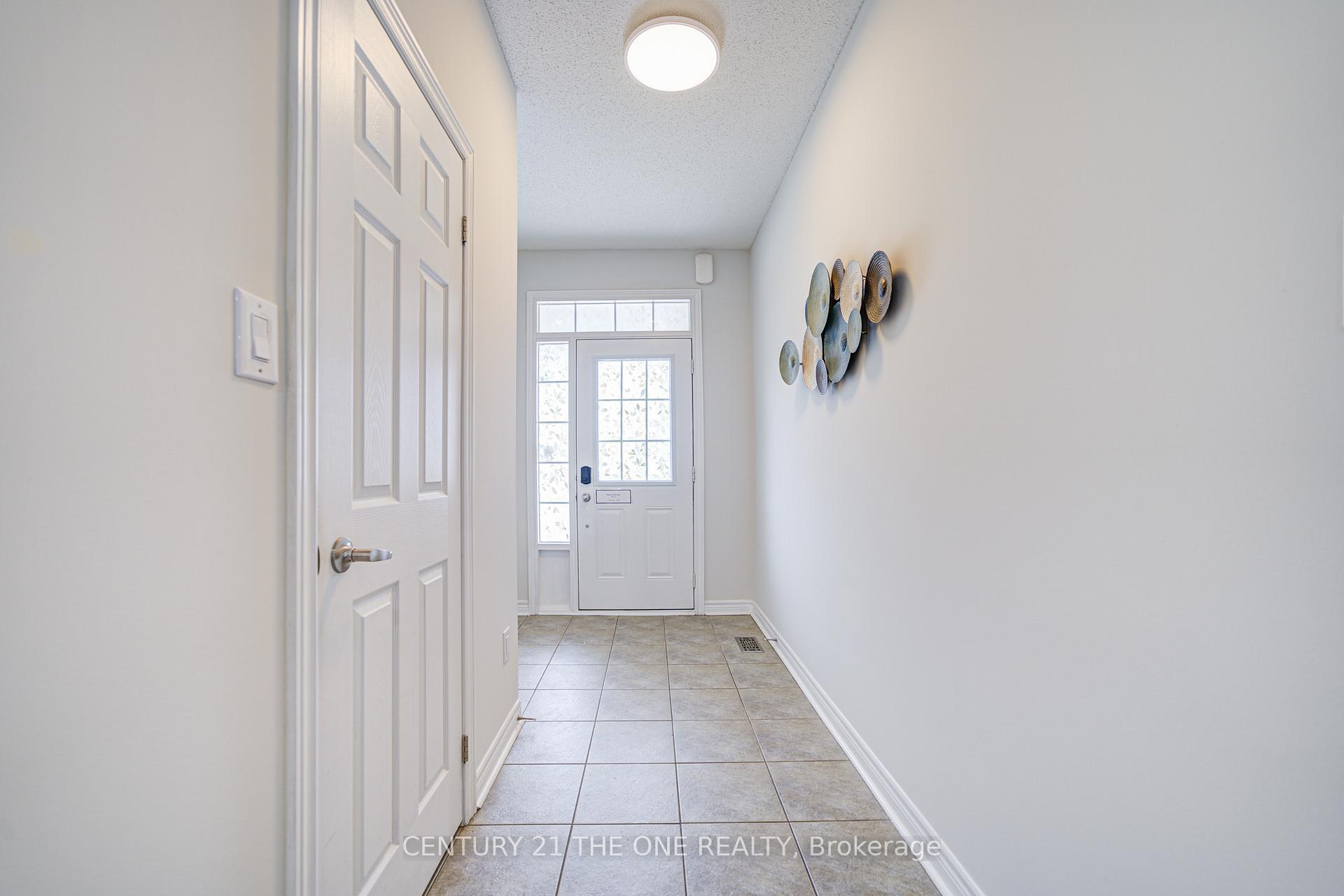 Property Photo:  143 Collin Court  ON L4E 0X8 