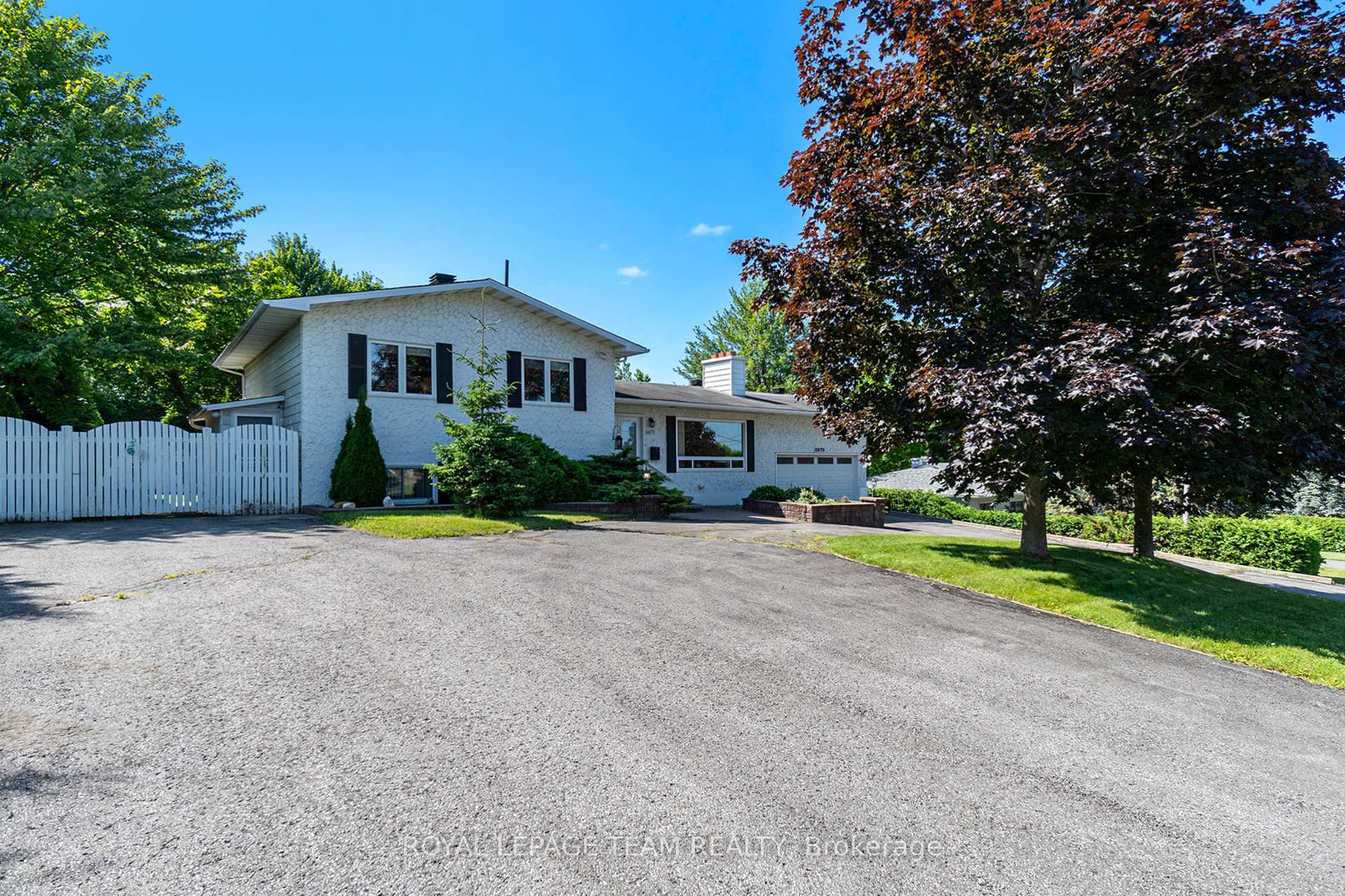 Property Photo: 6870 Edgar Brault Street ON K1C 1L7
