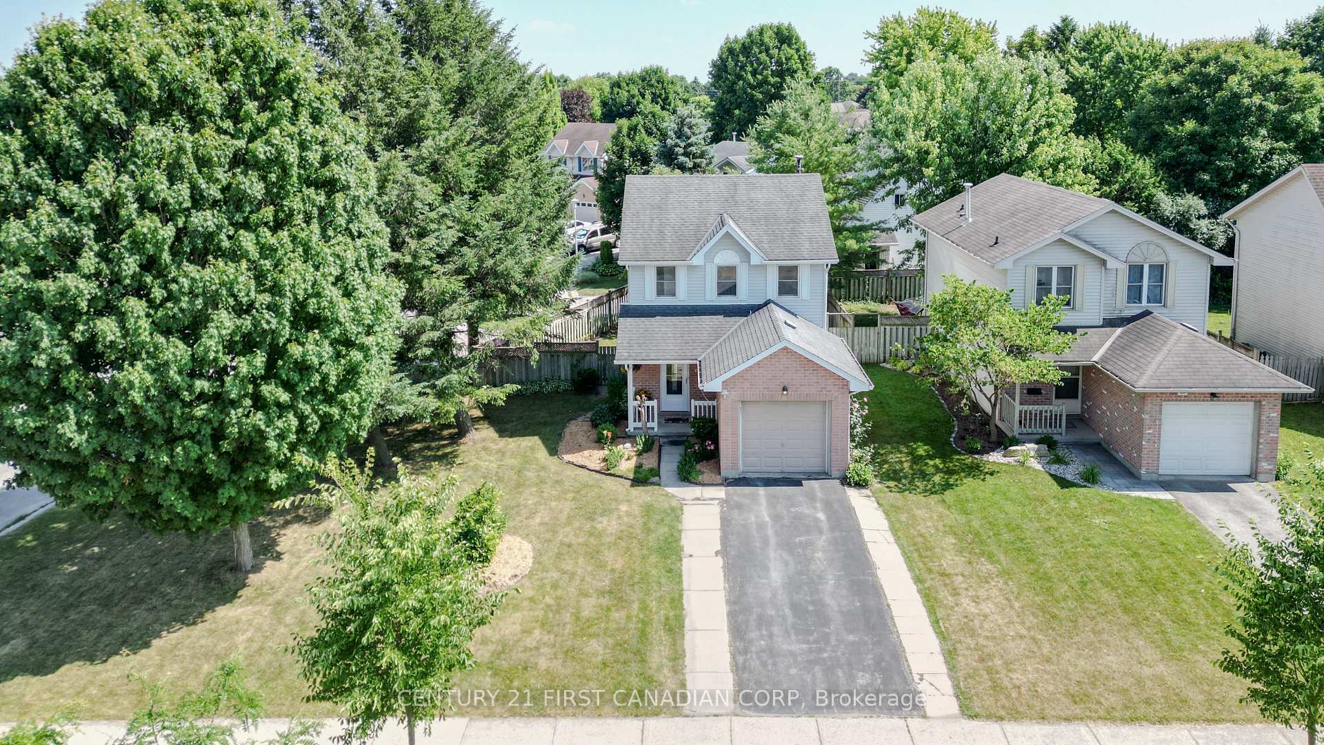 Property Photo: 961 Chippewa Drive ON N5V 4R2