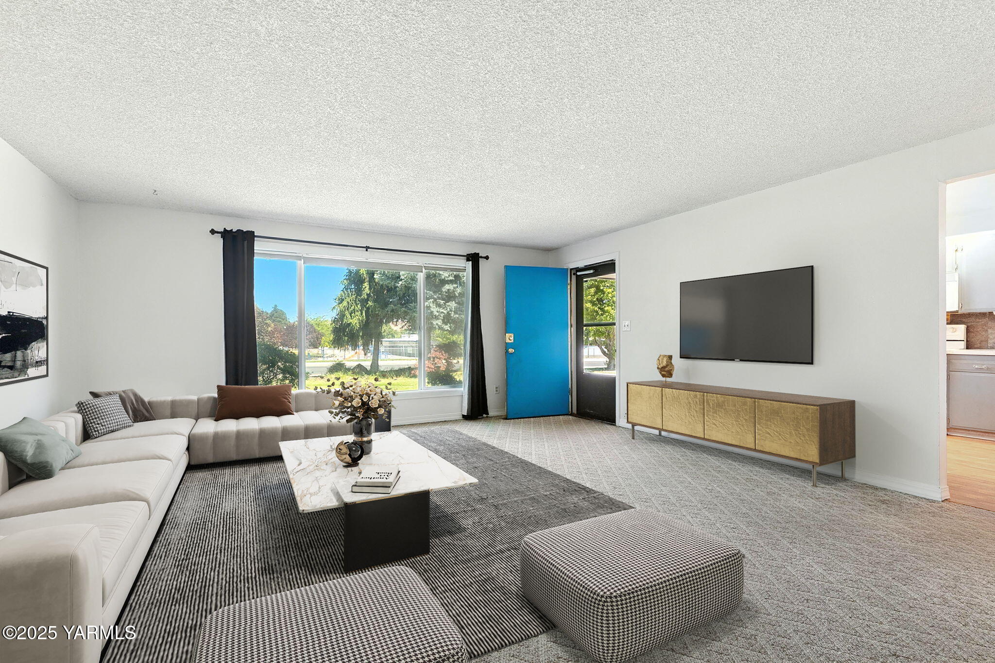 Property Photo:  4504 W Lincoln Ave  WA 98908 