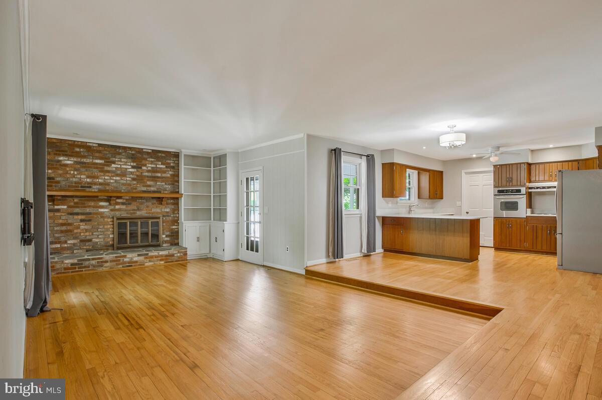 Property Photo: 737 Appomattox Road W MD 21035