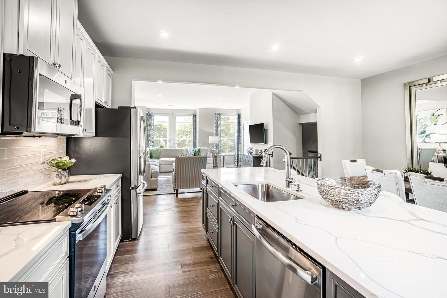 Property Photo: 11 While Away Drive 224B MD 20716