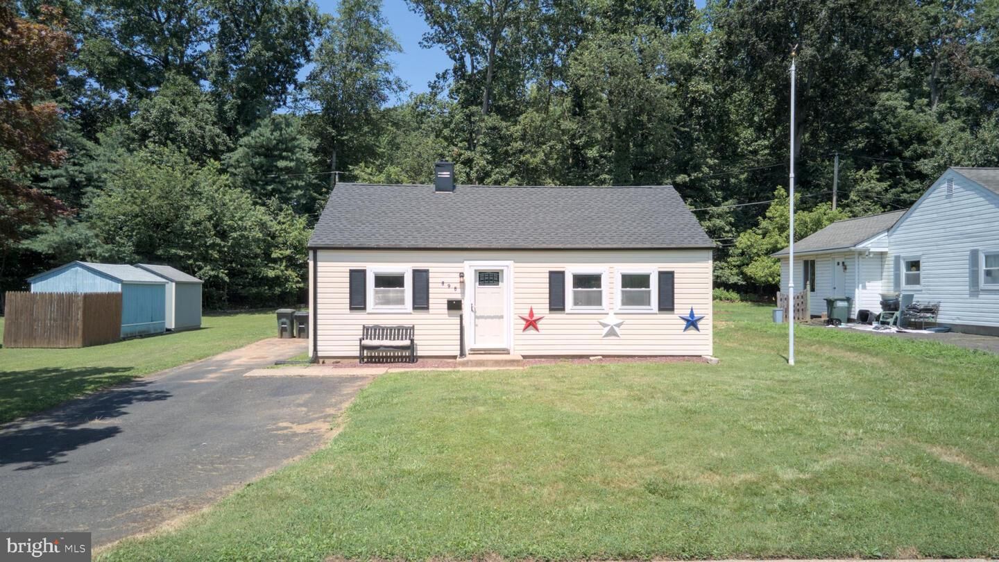 Property Photo:  898 Willopenn Drive  PA 18966 