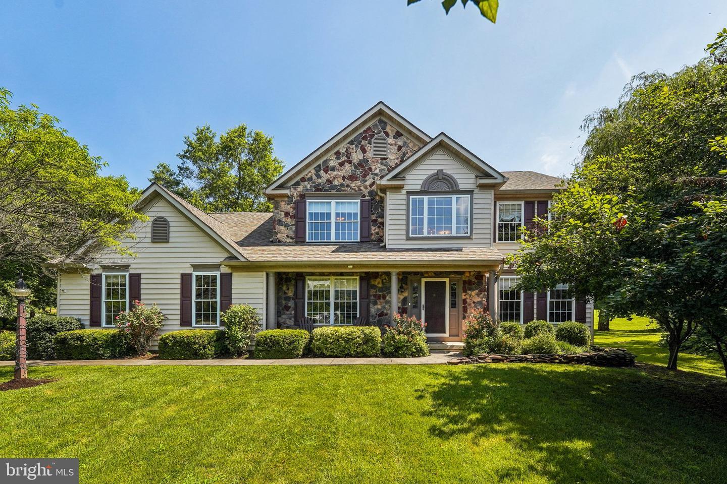 102 Heritage Court  Phoenixville PA 19460 photo