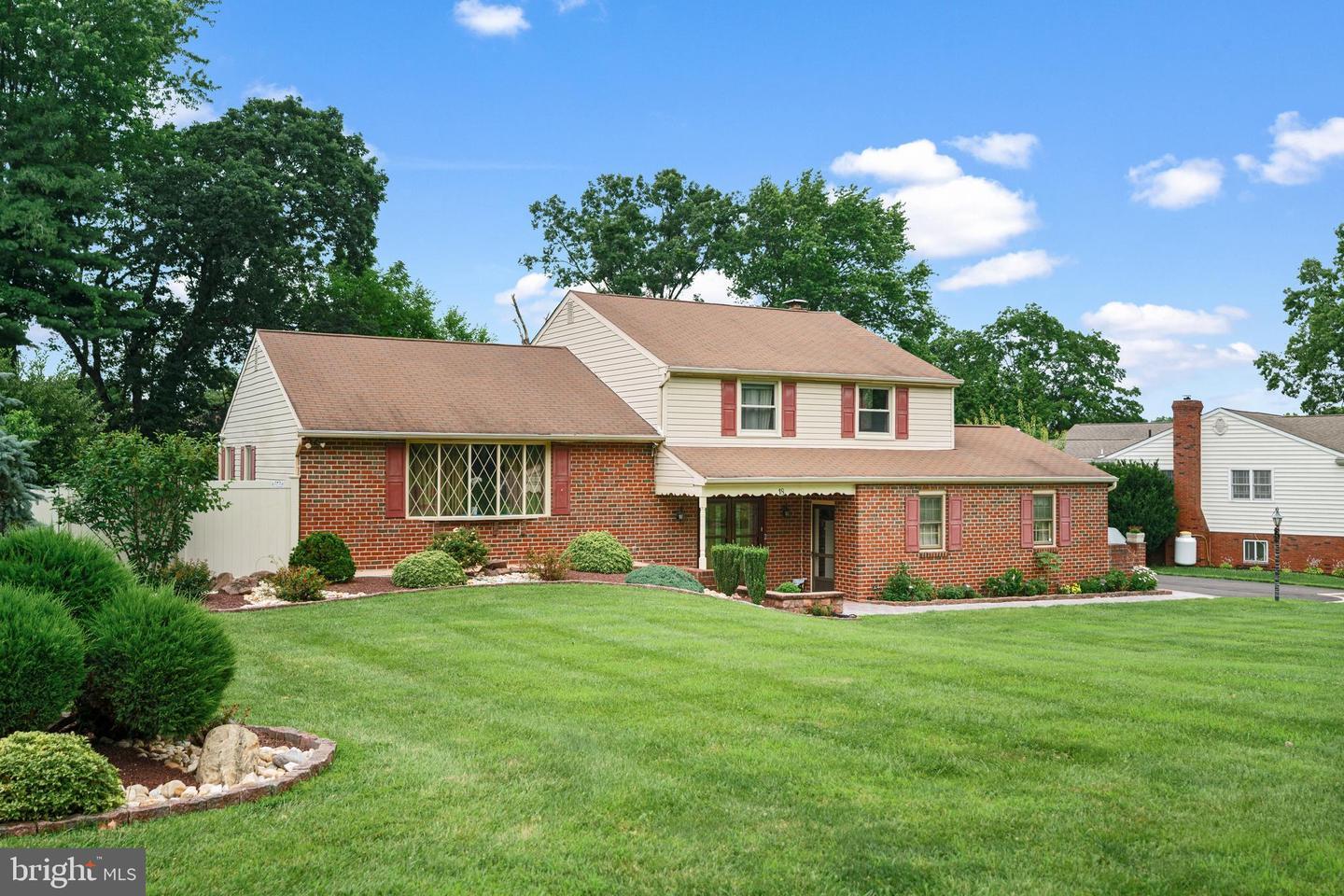 Property Photo: 18 Daffodil Drive PA 18966