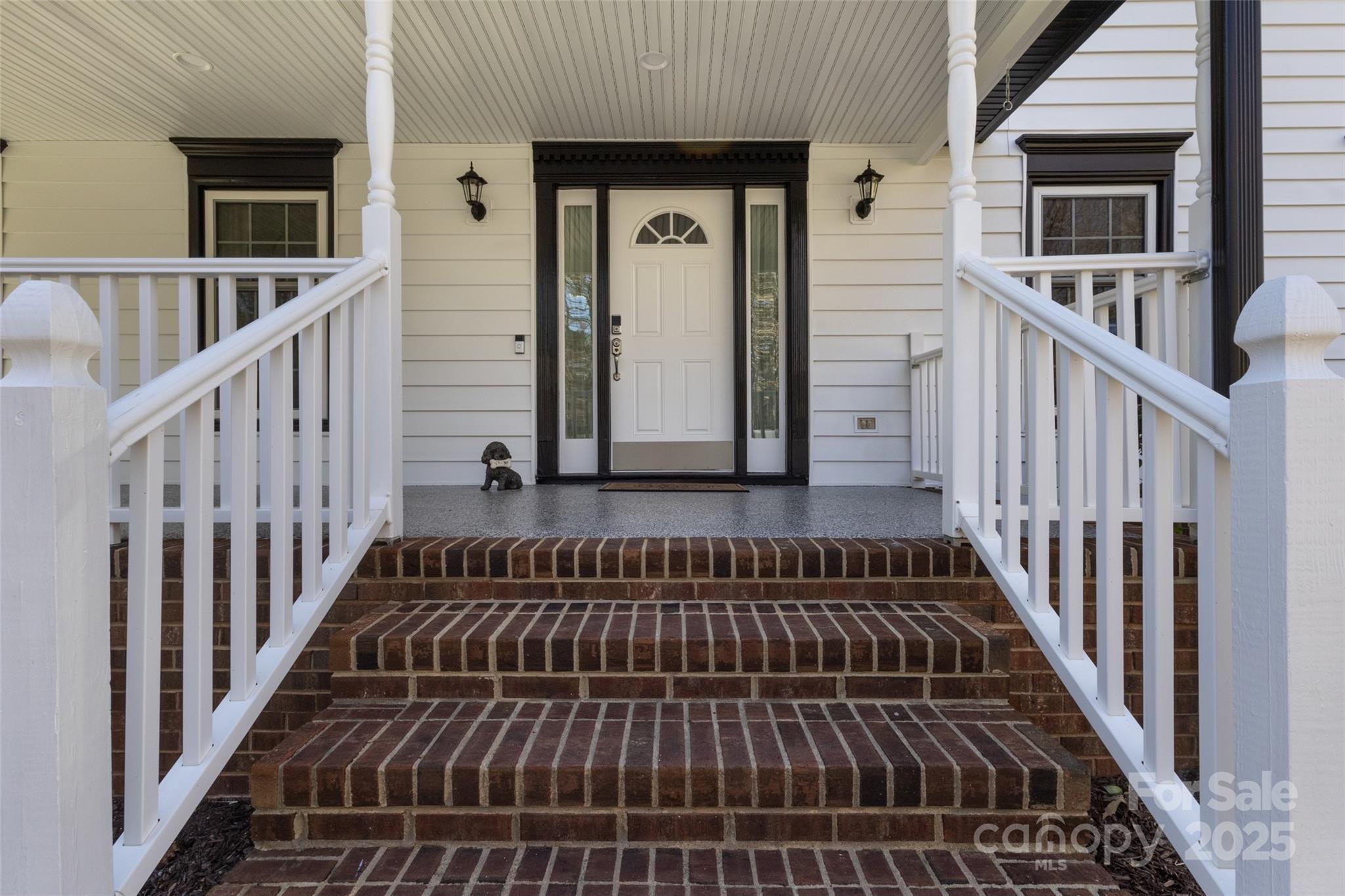 Property Photo: 10700 Chestnut Hill Drive NC 28105
