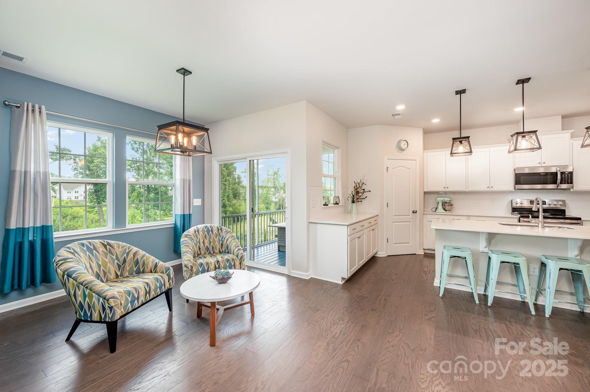 Property Photo: 3067 Deep River Way NC 28173
