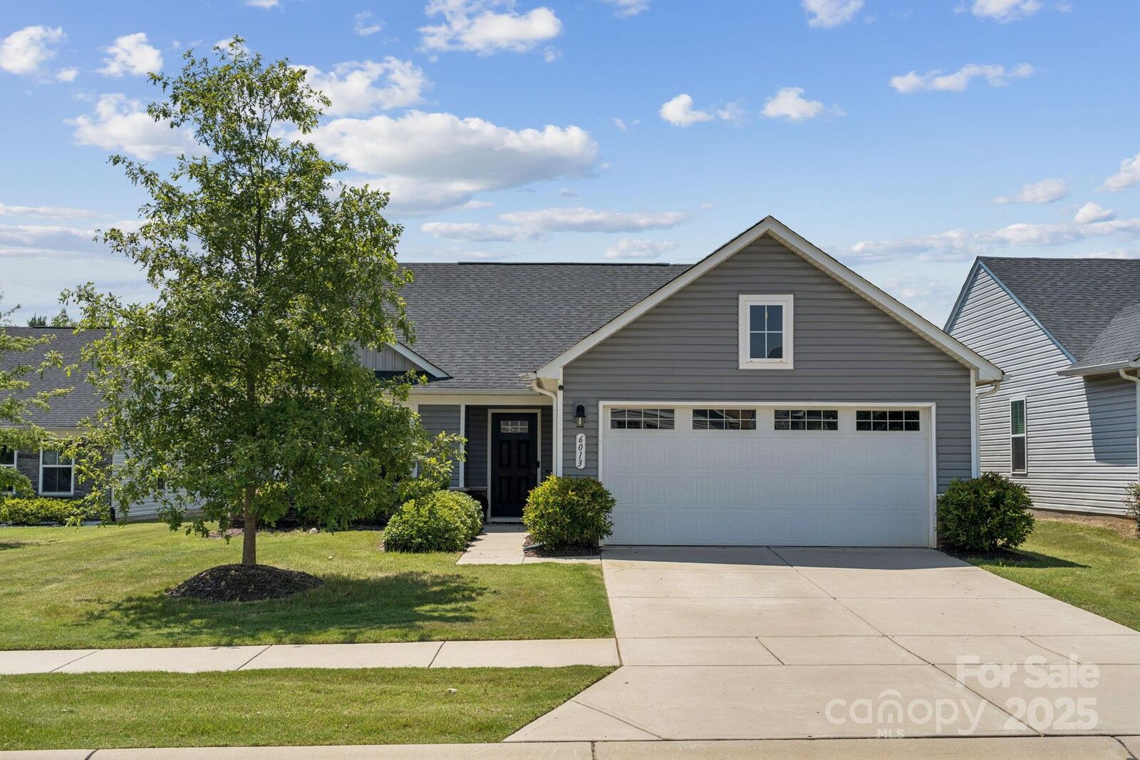 Property Photo:  6013 Bellastead Drive  NC 28214 