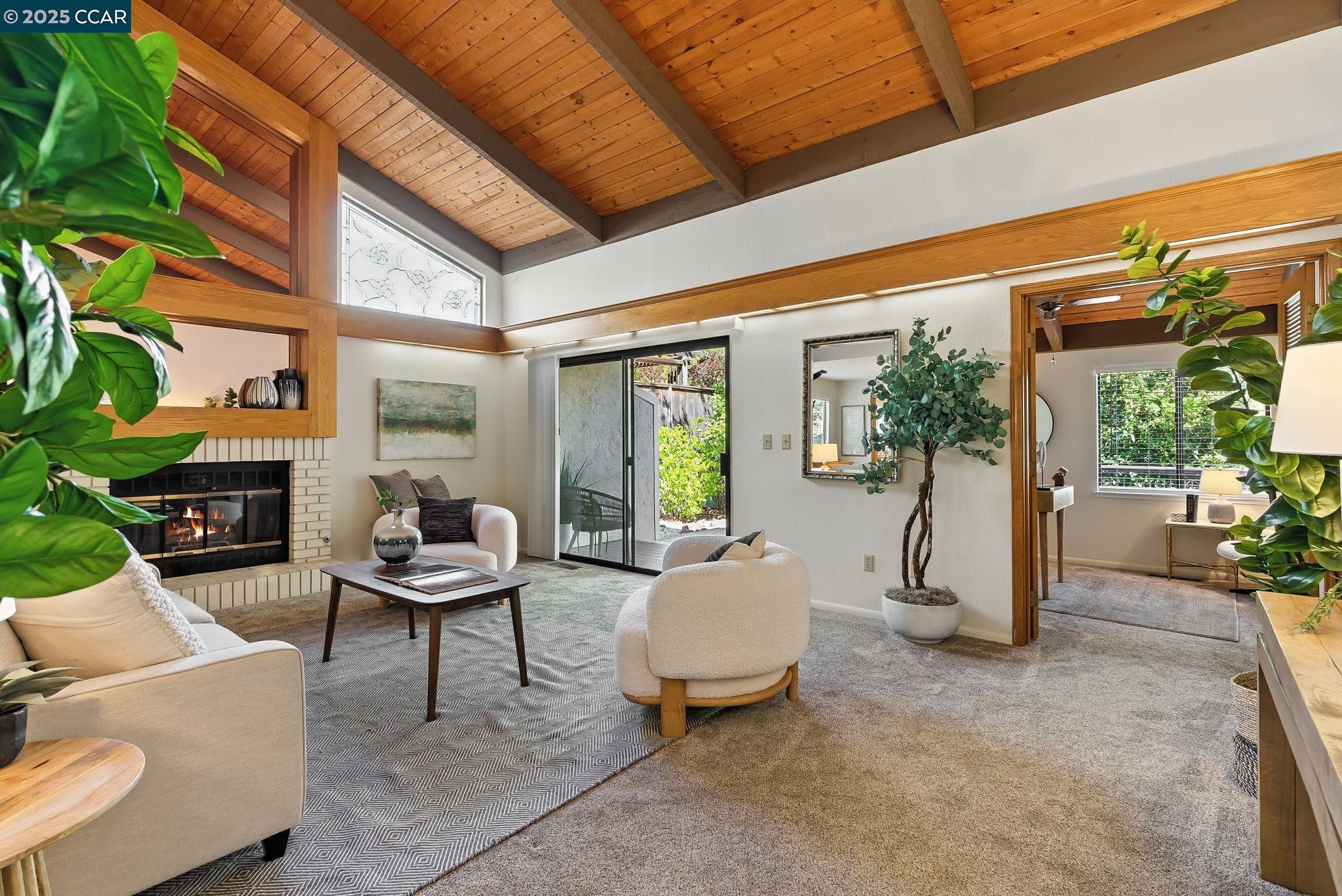 Property Photo: 1091 Camino Verde Cir CA 94597
