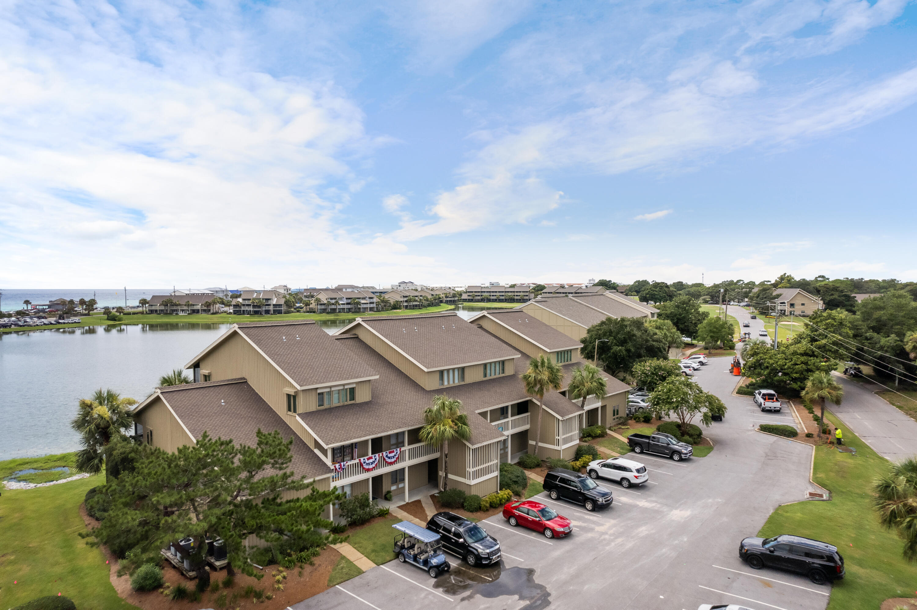 Property Photo: 48 Stewart Lake Cove Unit 194 FL 32550