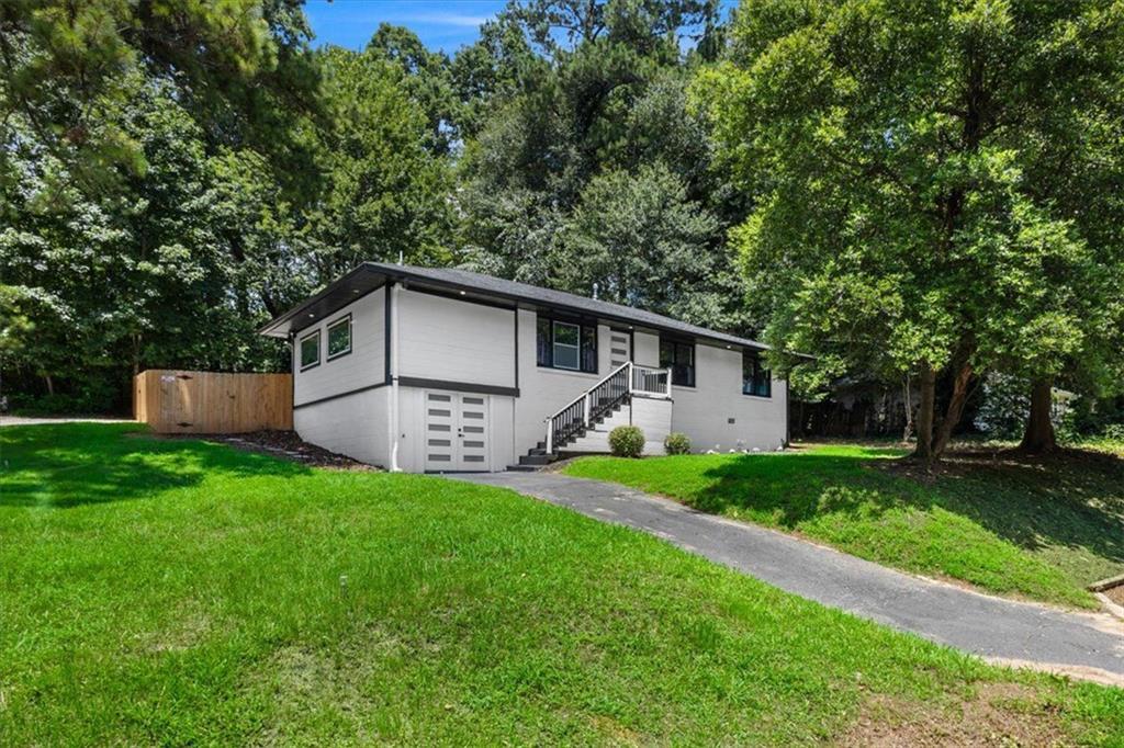 Property Photo: 1994 Brenda Drive GA 30168