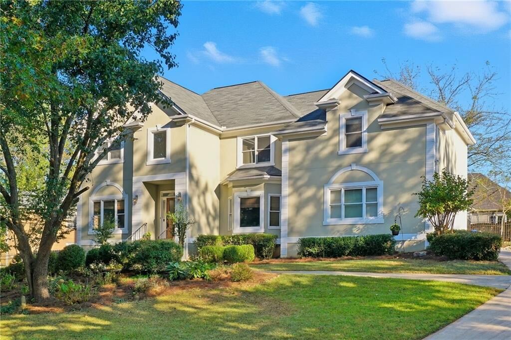 Property Photo: 925 Brandon Ridge Drive GA 30075