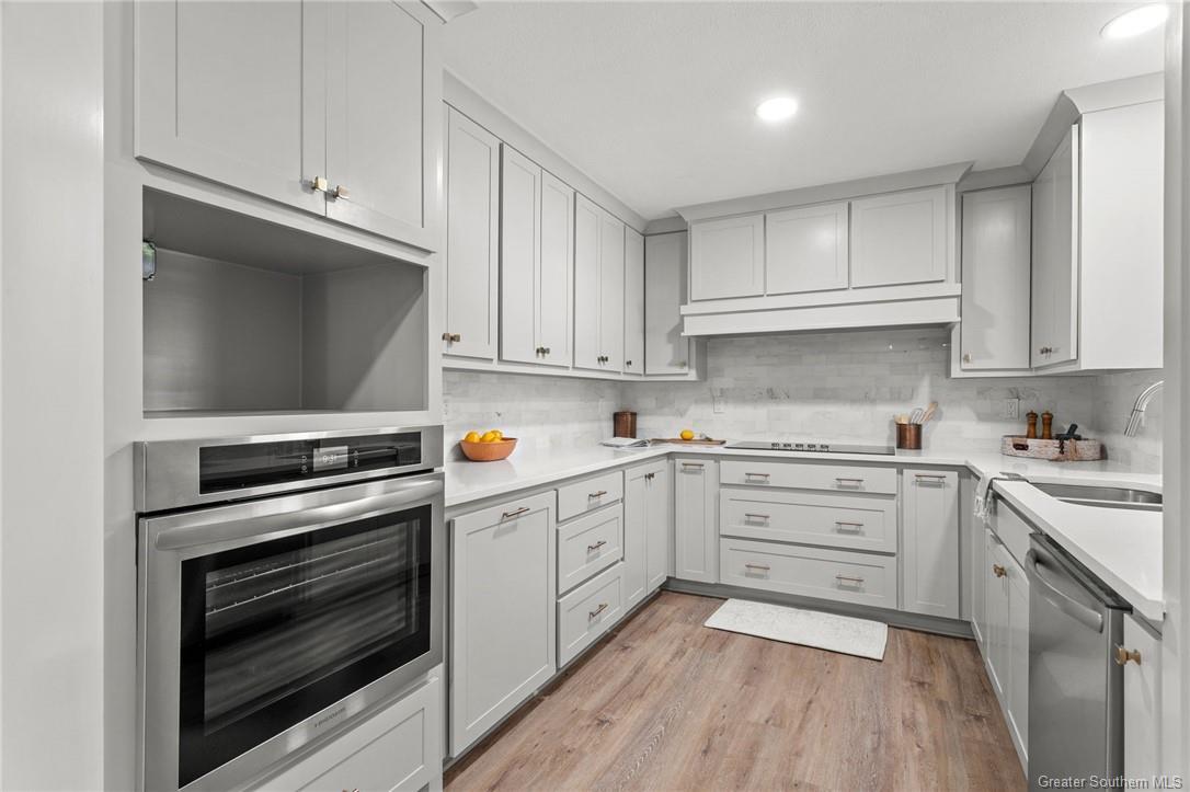 Property Photo: 1111 Jefferson Drive LA 70605