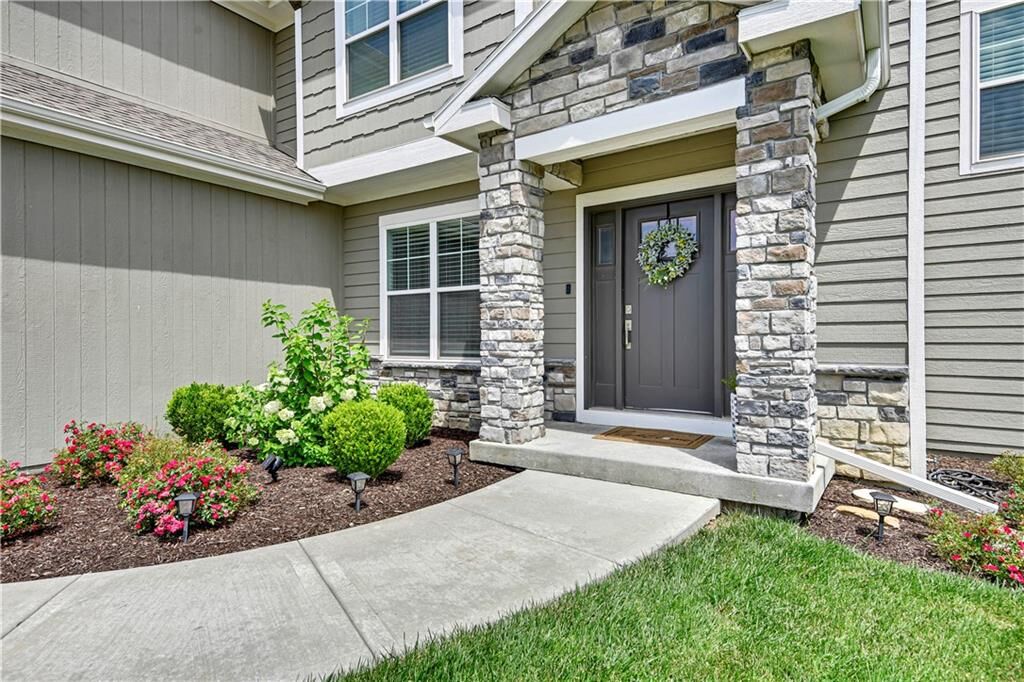Property Photo:  24704 W 76th Street  KS 66227 